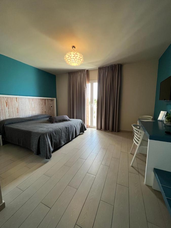 Tabu Hotel Porto Cesareo Exterior foto